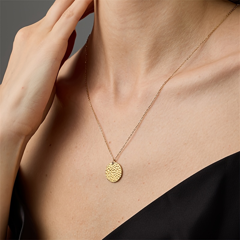 High-End Round Hammered Pendant Necklace, Vintage Style